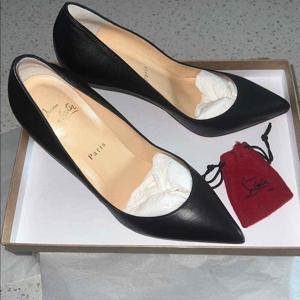 NEW Christian Louboutin Pigalle 85 Black Size 39